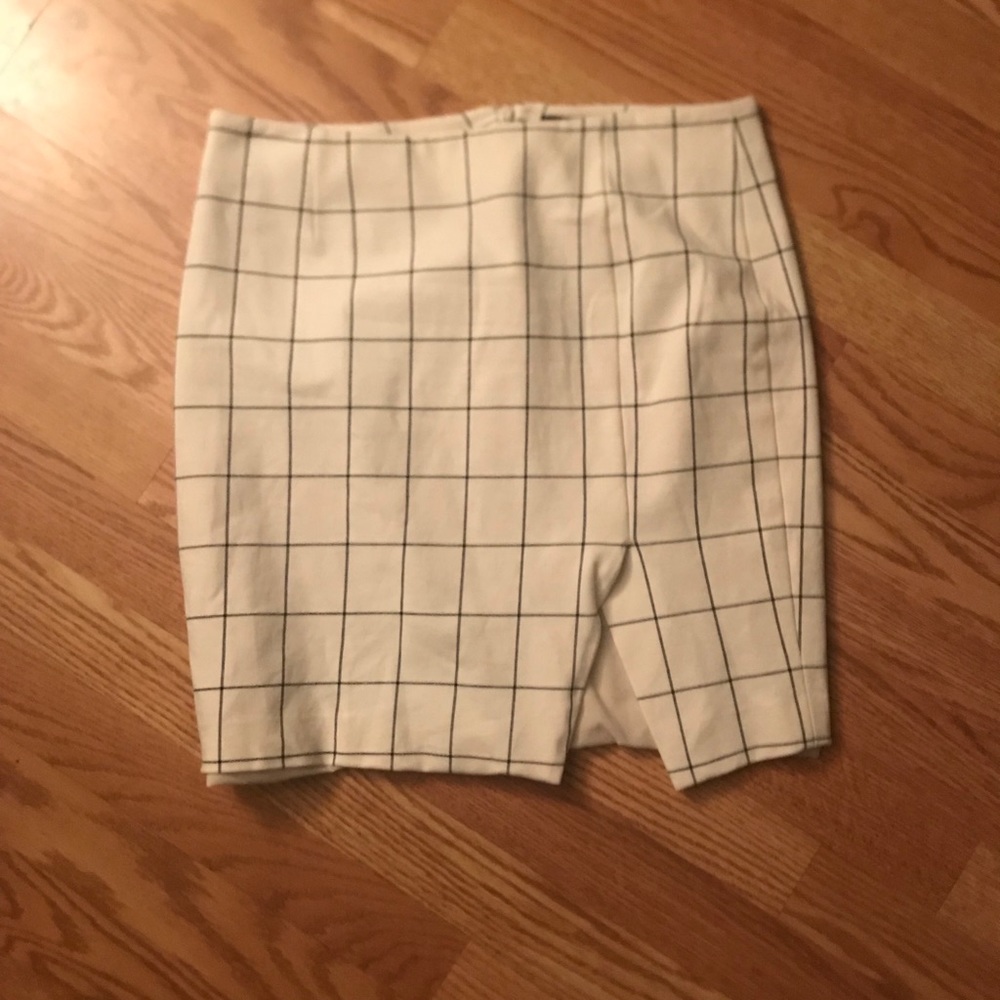 2 for $30! ✂️ Banana Republic skirt